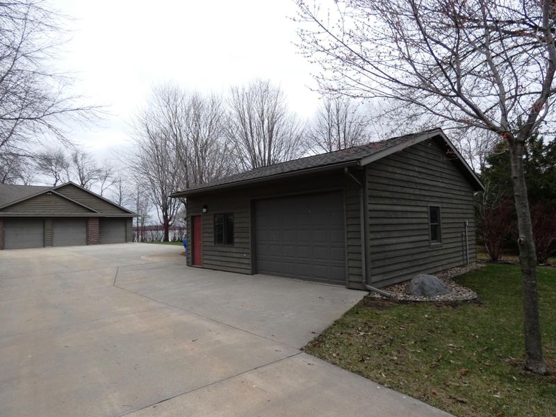 66 Pioneer Trl, Garvin, MN 56132