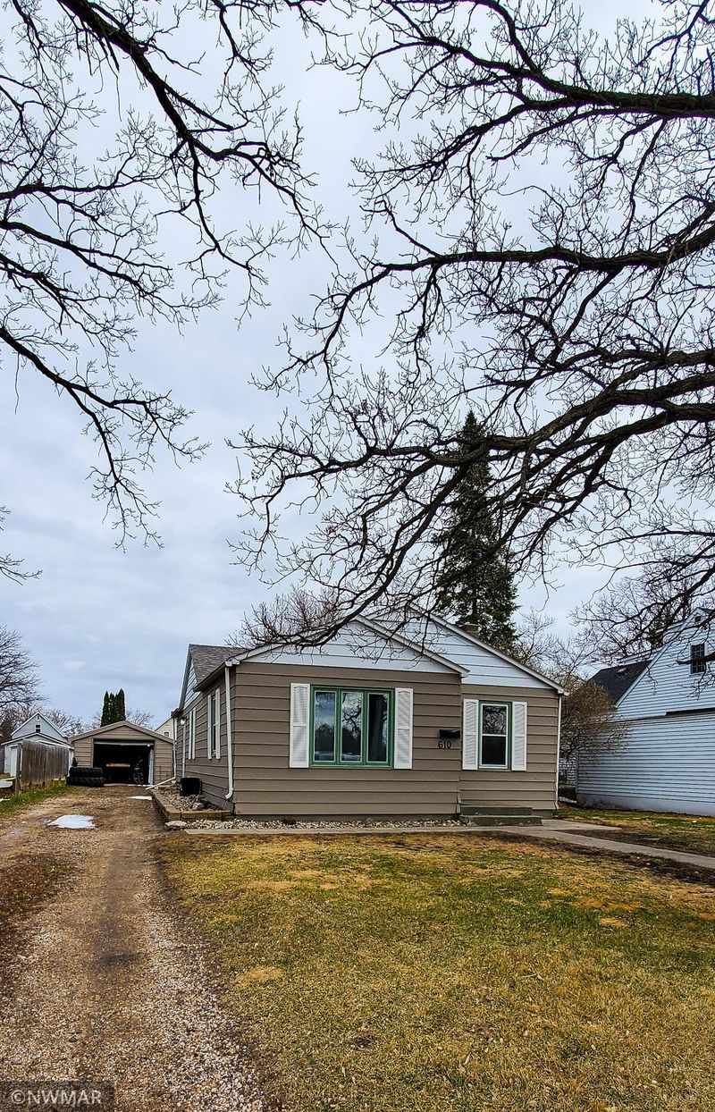 610 Conley Ave S, Thief River Falls, MN 56701