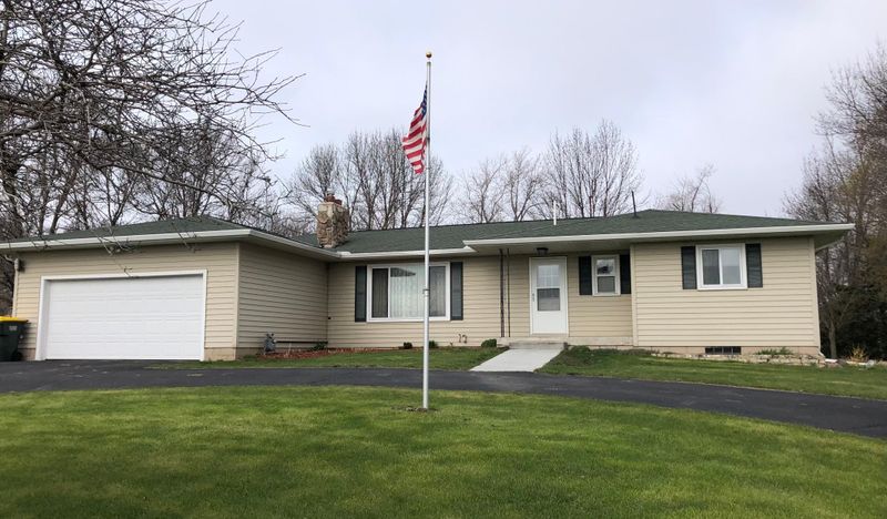 83641 County Road 6, Renville, MN 56284