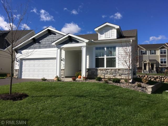 8289 Oakview Ct N, Maple Grove, MN 55369