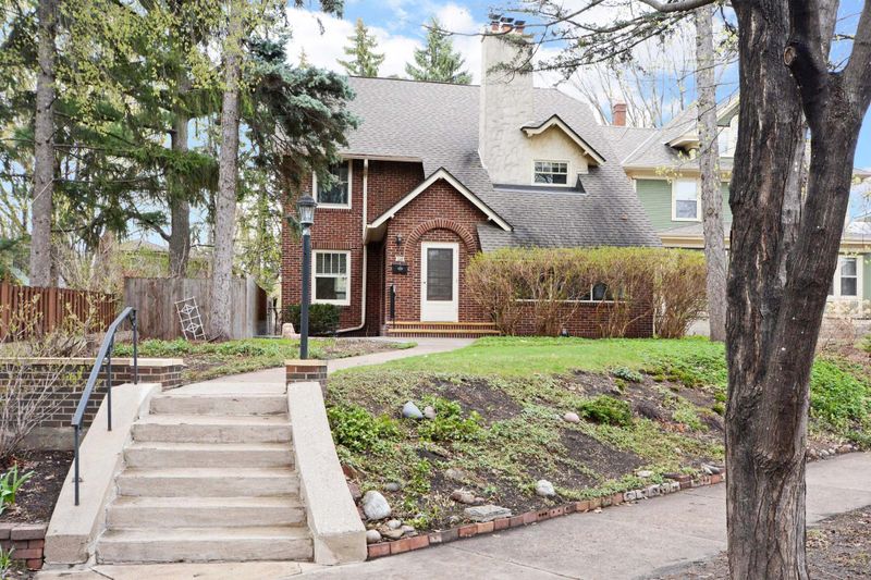 118 Amherst St, Saint Paul, MN 55105