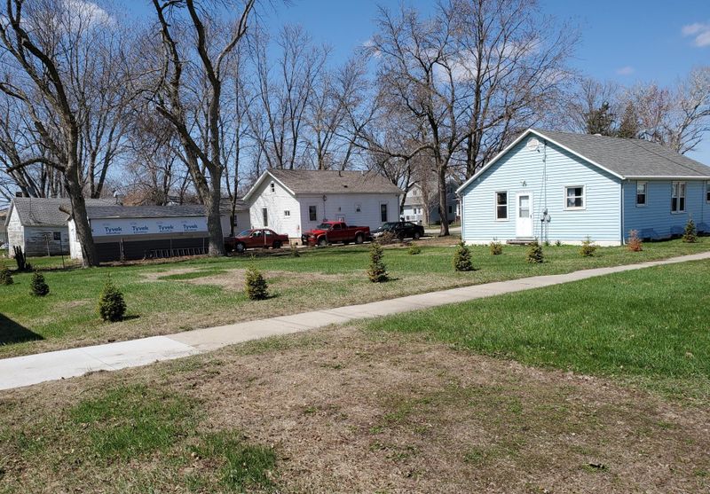 502 2nd St NW, Pipestone, MN 56164