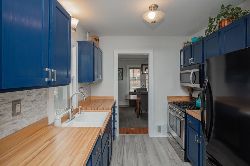 2240 Hayes St NE, Minneapolis, MN 55418