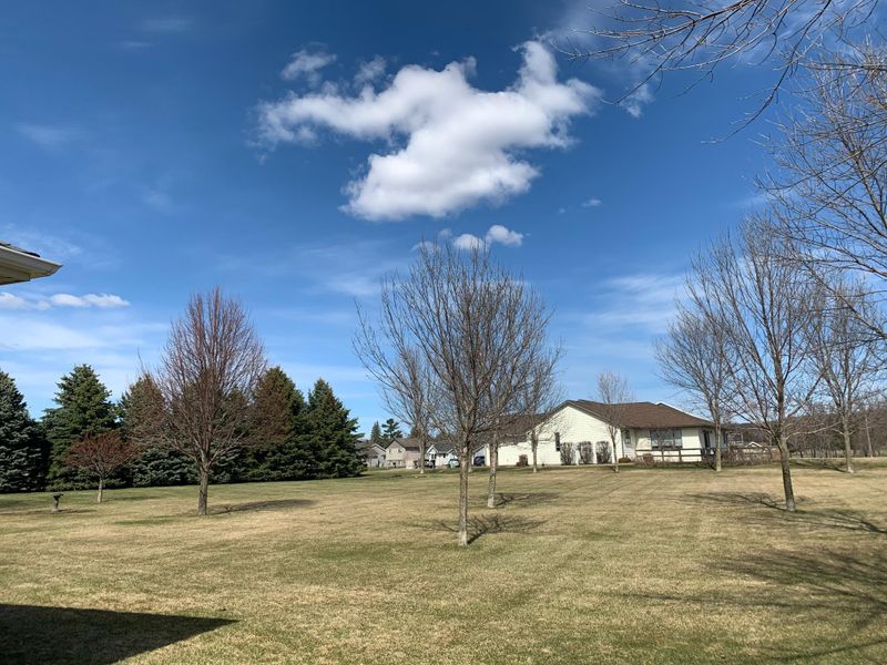 421 Country Oak Dr, Sauk Centre, MN 56378