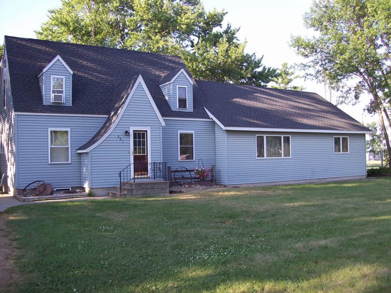 301 E Duroe St, Jeffers, MN 56145