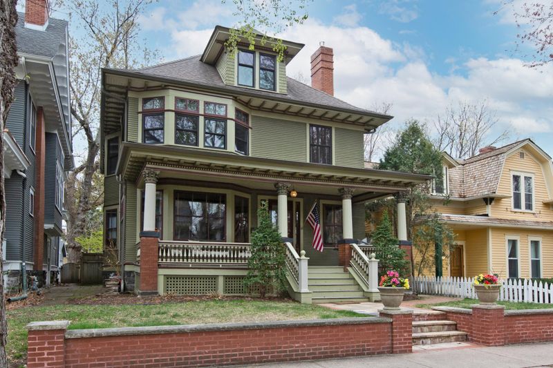 812 Fairmount Ave, Saint Paul, MN 55105