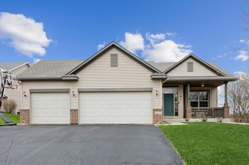 526 12th Ave NE, Lonsdale, MN 55046