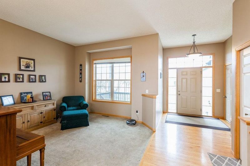 526 12th Ave NE, Lonsdale, MN 55046