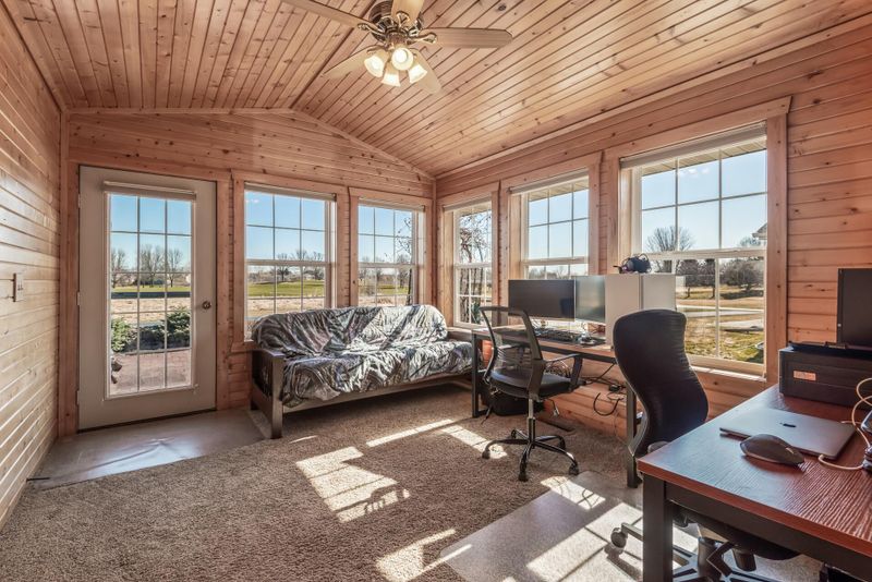 10493 Jason Ln, Albertville, MN 55301