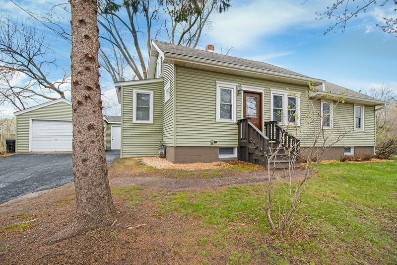 1746 Mcmenemy St, Maplewood, MN 55117