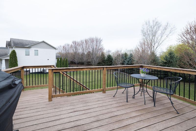 2686 Lower 147th Ct W, Rosemount, MN 55068