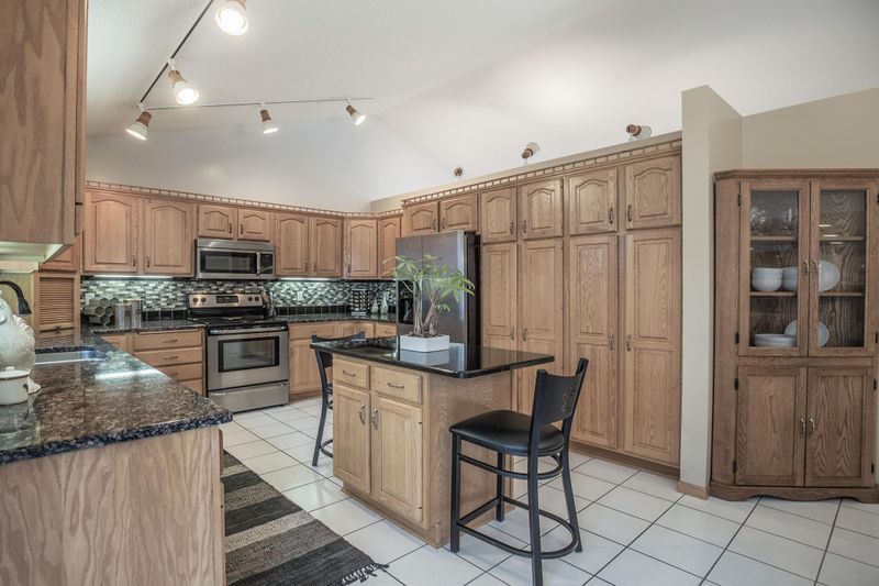 15182 82nd Ave N, Maple Grove, MN 55311