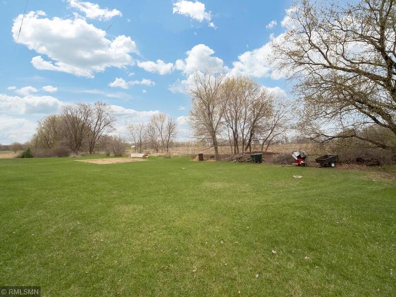 5906 Darlington Ave SE, Delano, MN 55328