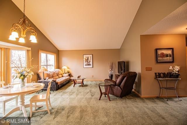 805 9th Pl, Anoka, MN 55303