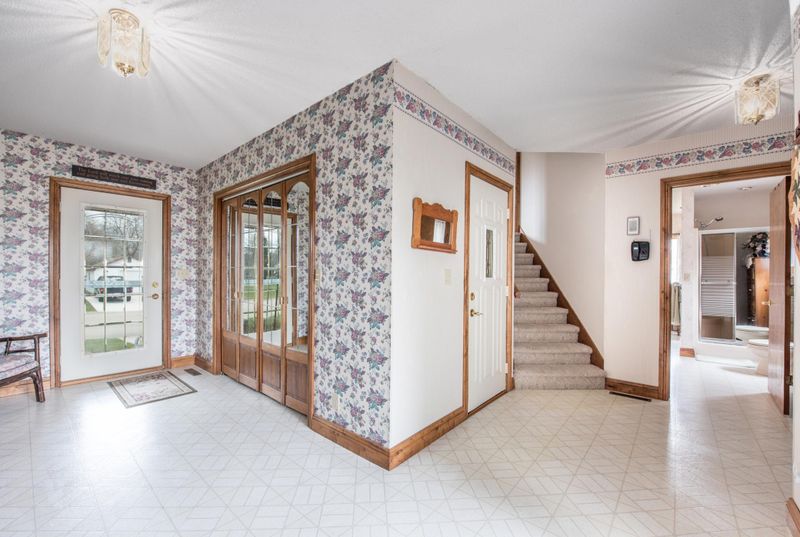 311 E 6th St, Starbuck, MN 56381