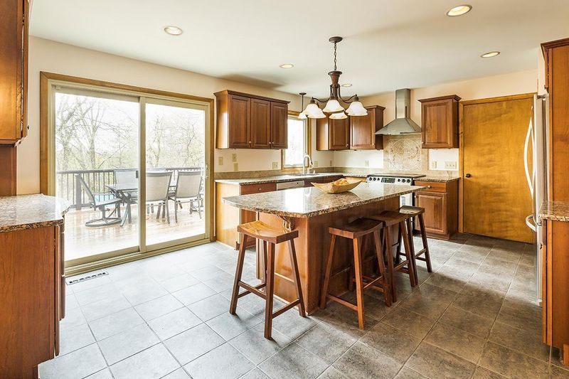 5037 Norman Dr, Minnetonka, MN 55345
