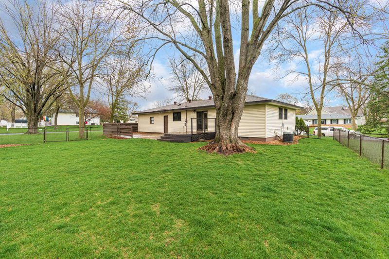 1797 Serpentine Dr, Eagan, MN 55122