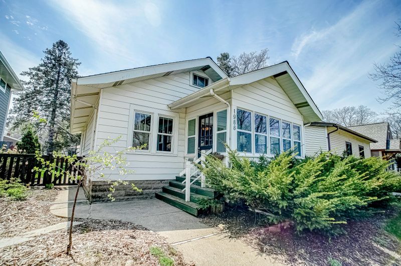1988 Palace Ave, Saint Paul, MN 55105