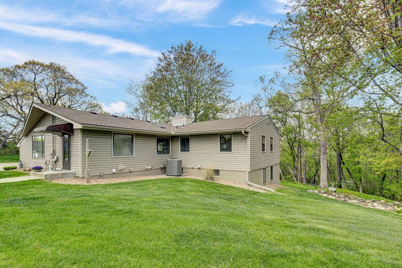 4770 Nicols Rd, Eagan, MN 55122
