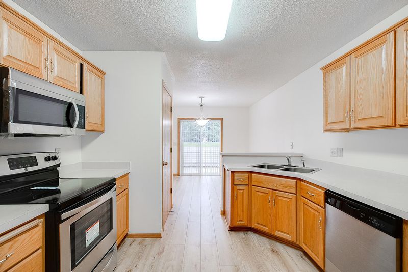 12129 Zealand Ave N, Champlin, MN 55316