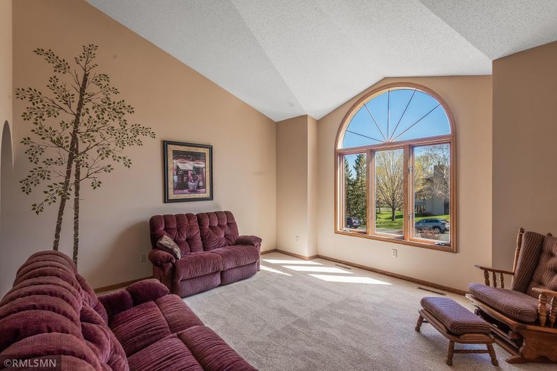 11340 70th Pl N, Maple Grove, MN 55369