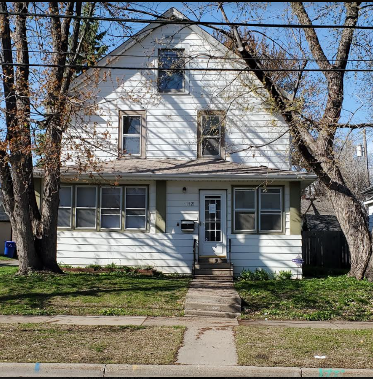 1521 Thomas Ave, Saint Paul, MN 55104