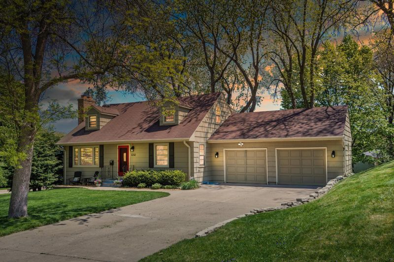 6141 Concord Ave, Edina, MN 55424