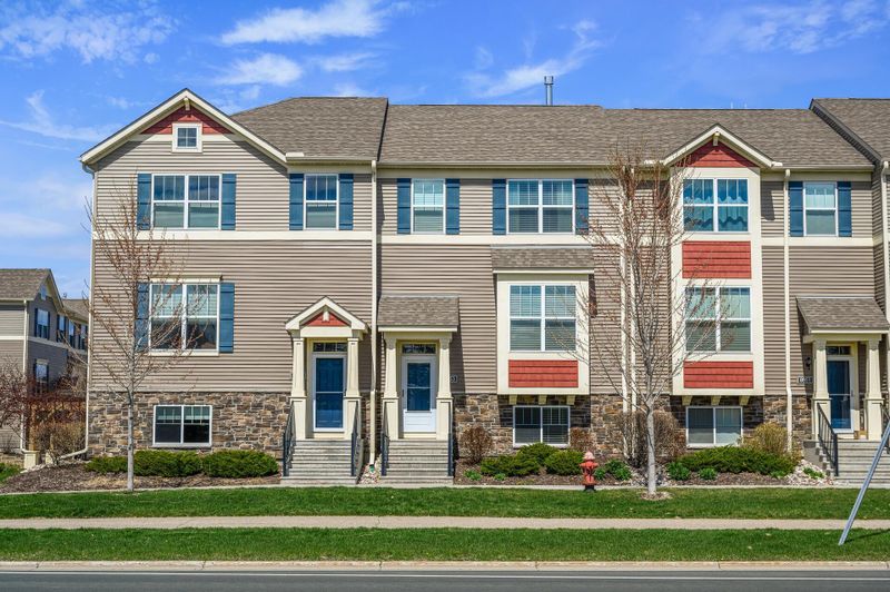 8953 SW Village Loop, Chanhassen, MN 55317