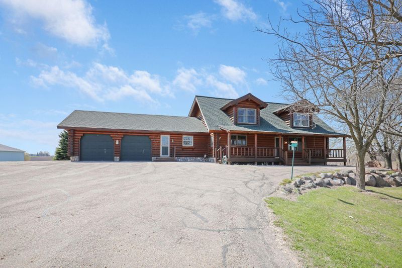 26960 Texas Ave, Webster, MN 55088