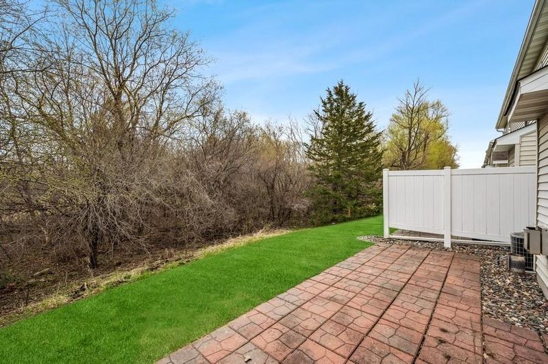 9272 Merrimac Ln N, Maple Grove, MN 55311