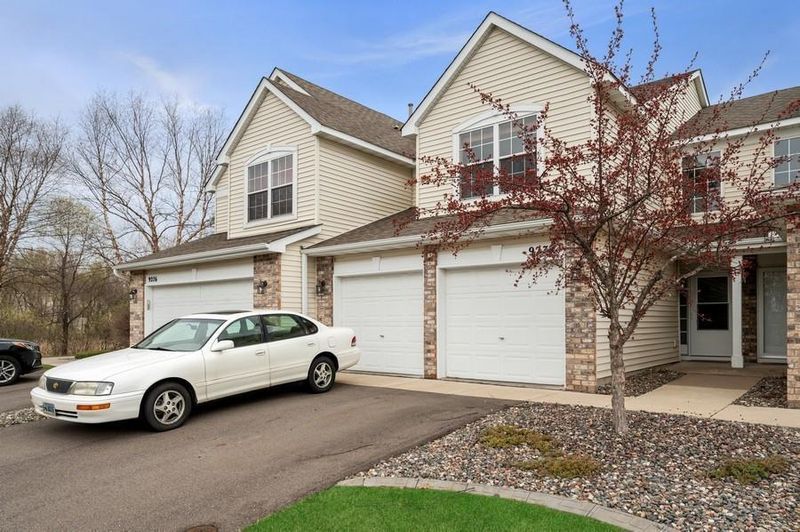 9272 Merrimac Ln N, Maple Grove, MN 55311