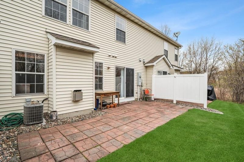 9272 Merrimac Ln N, Maple Grove, MN 55311