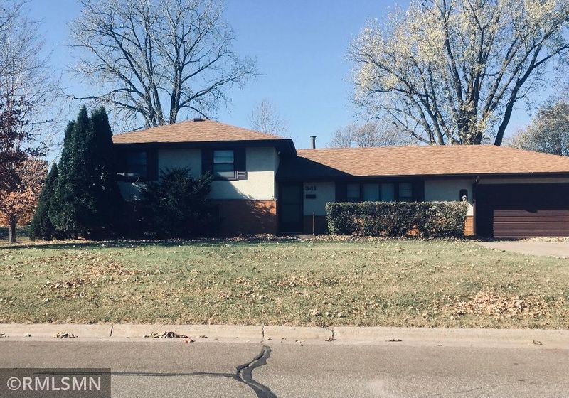 341 8th Ave SE, Osseo, MN 55369
