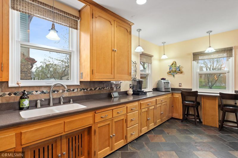 5520 Park Ave, Minneapolis, MN 55417