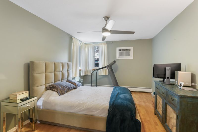 4010 15th Ave S #5D, Minneapolis, MN 55407