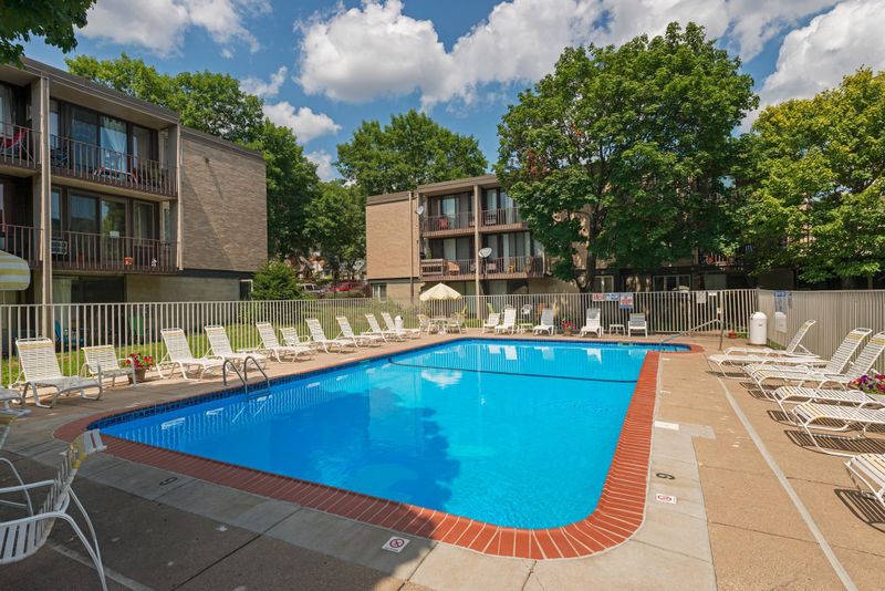 4010 15th Ave S #5D, Minneapolis, MN 55407