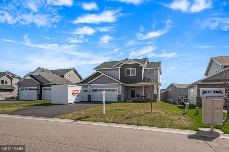 6712 Palm St, Lino Lakes, MN 55038