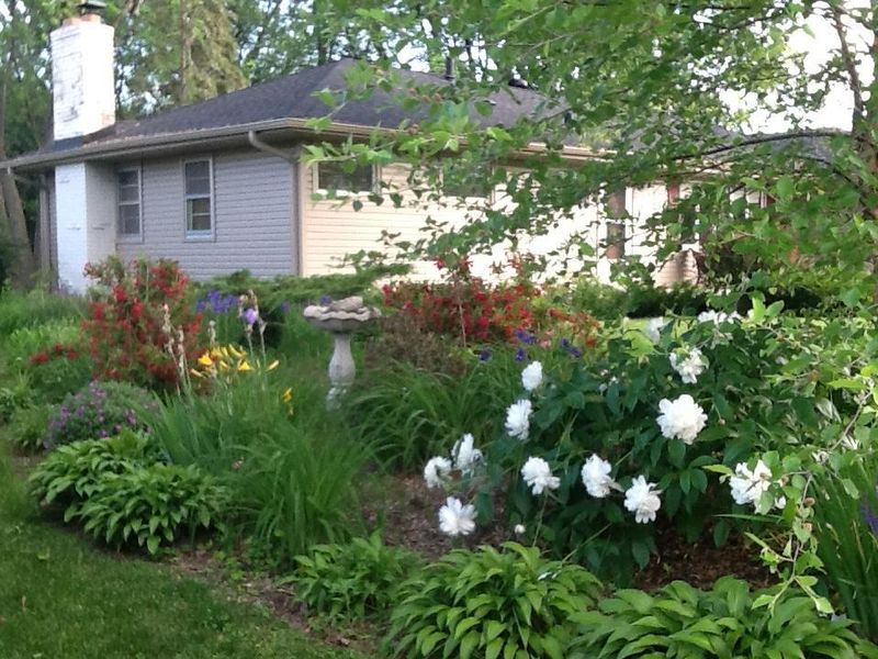 2721 W 91st St, Bloomington, MN 55431