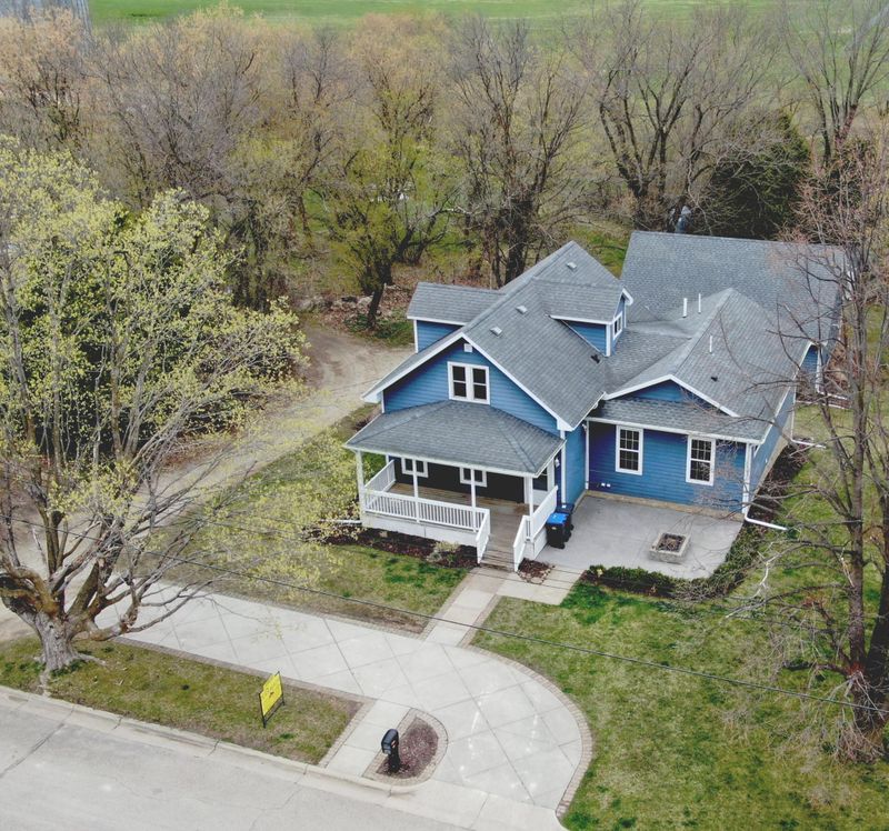 313 2nd St E, Wanamingo, MN 55983