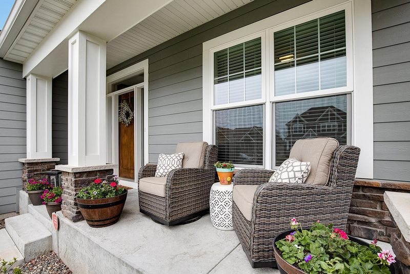 10884 Brookside Trl, Champlin, MN 55316