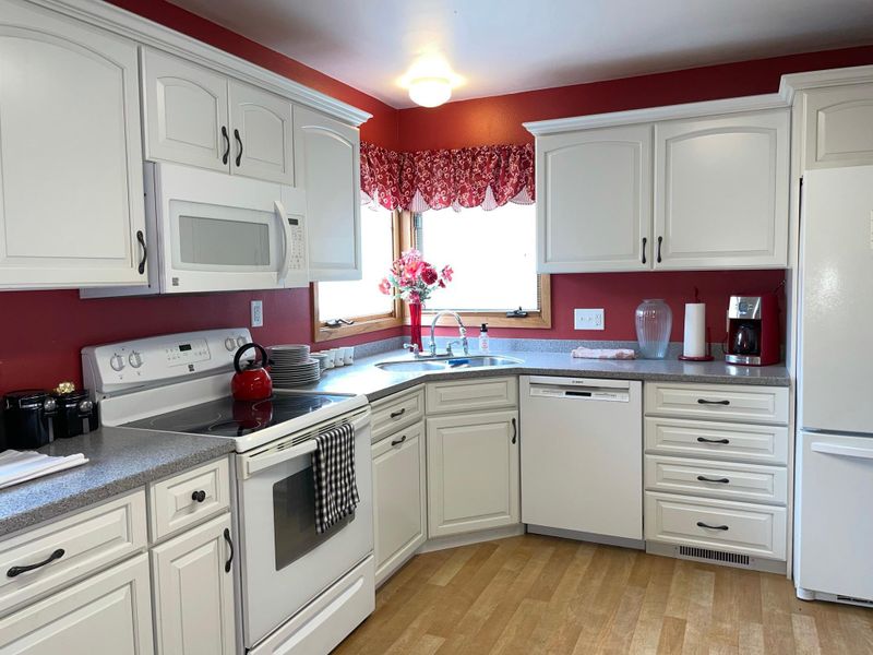 1512 9th Ave, International Falls, MN 56649