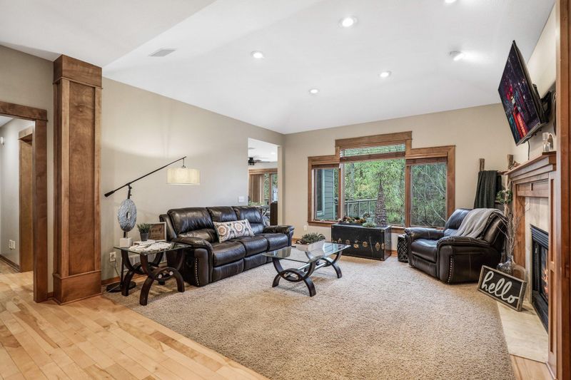 2106 Grant Dr, Northfield, MN 55057