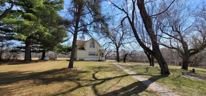 1816 Old Highway 61 N, Hinckley, MN 55037