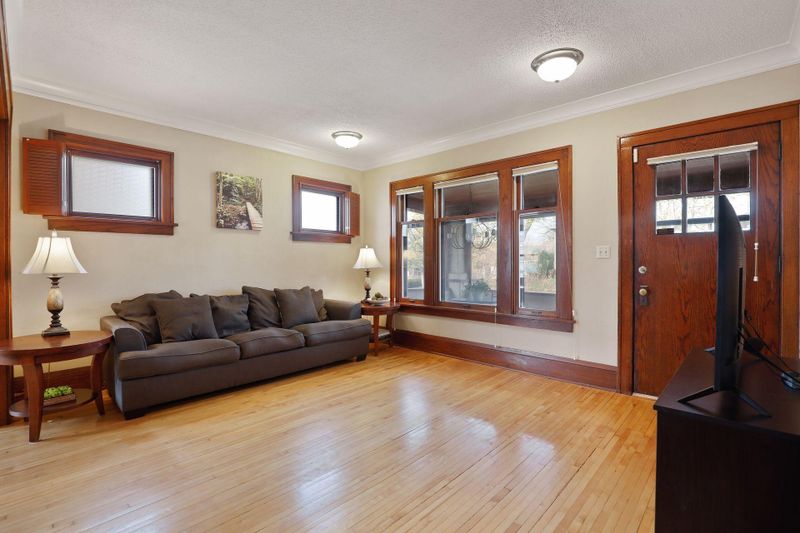 4212 Cedar Ave S, Minneapolis, MN 55407