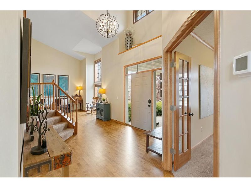 18909 Explorer Trl, Eden Prairie, MN 55347
