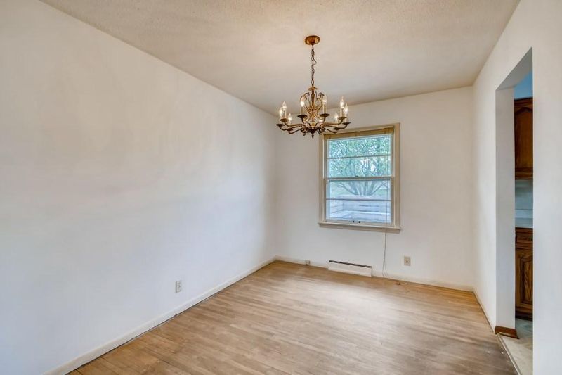 11001 Ewing Ave S, Bloomington, MN 55431