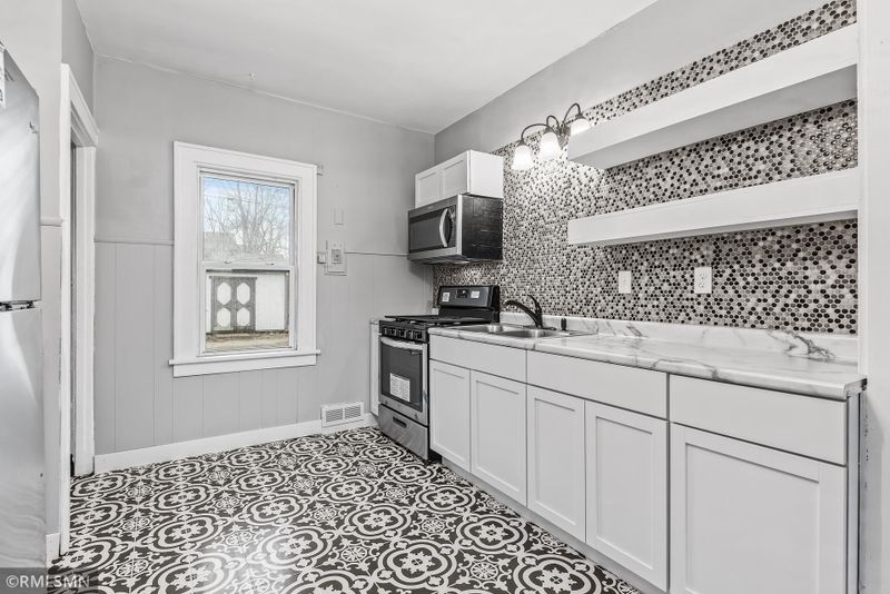 342 Maryland Ave E, Saint Paul, MN 55130