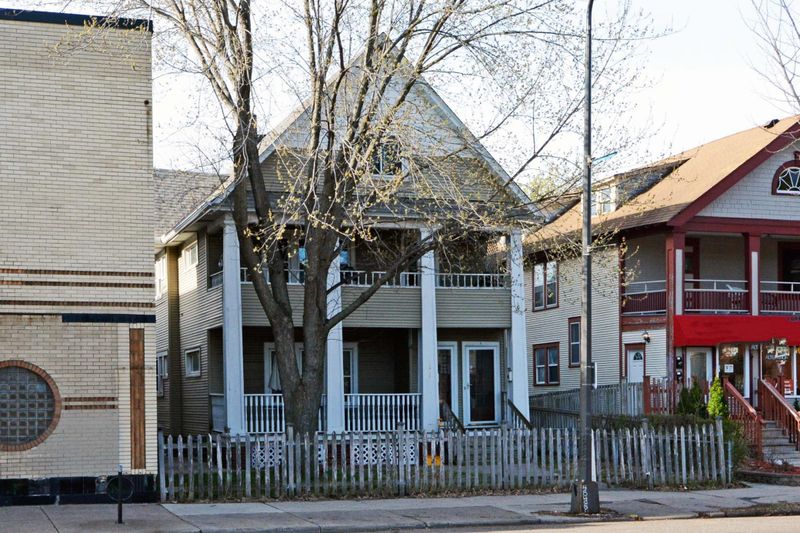1834 Grand Ave, Saint Paul, MN 55105