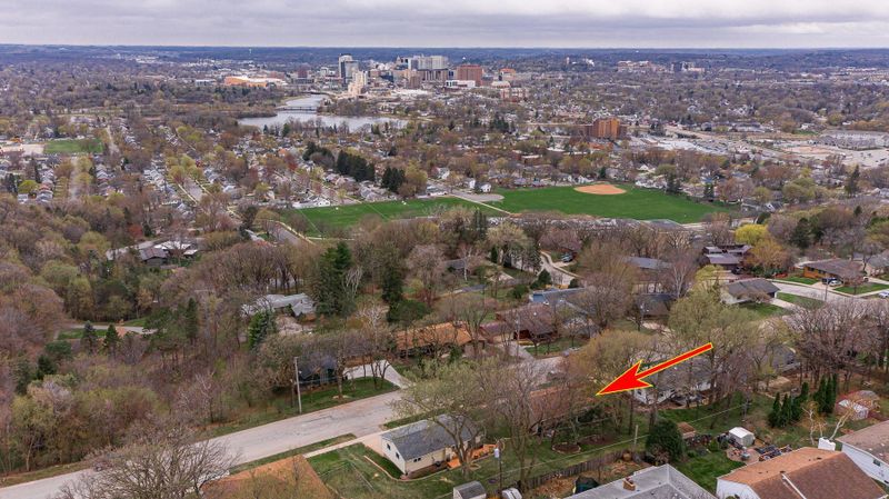 633 20th St NE, Rochester, MN 55906