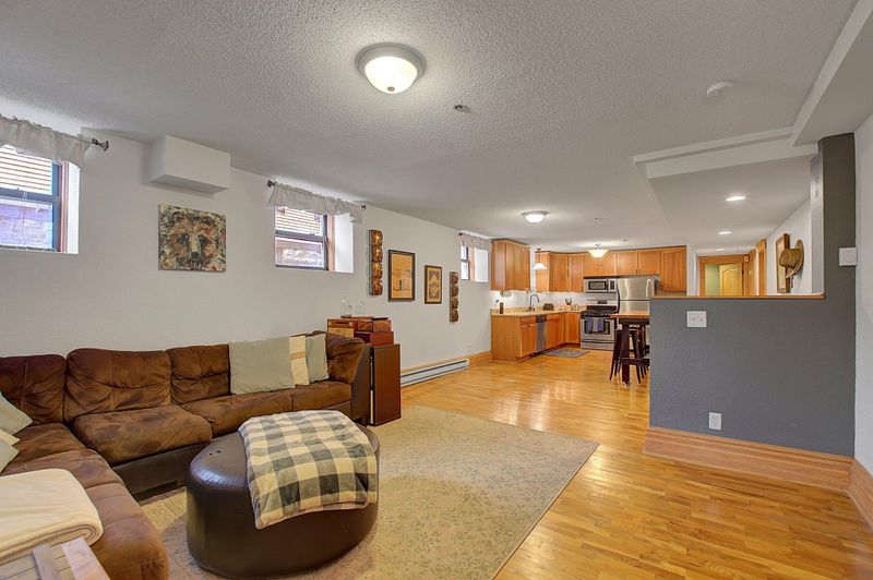 1934 Aldrich Ave S #D001, Minneapolis, MN 55403